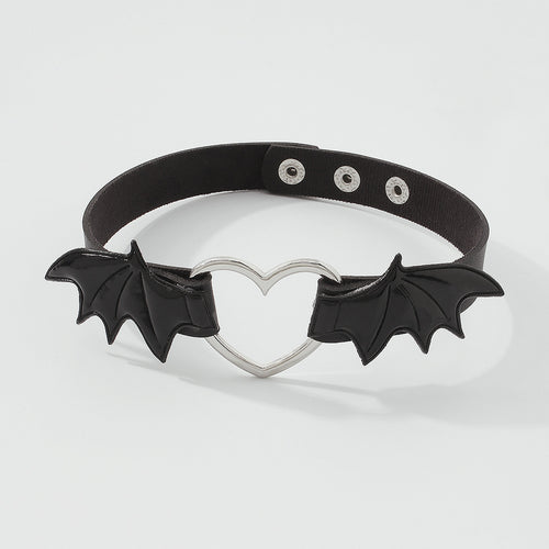 Winged Heart Choker Necklace - Necklaces & Chokers detail view 2 | Cute Splikes