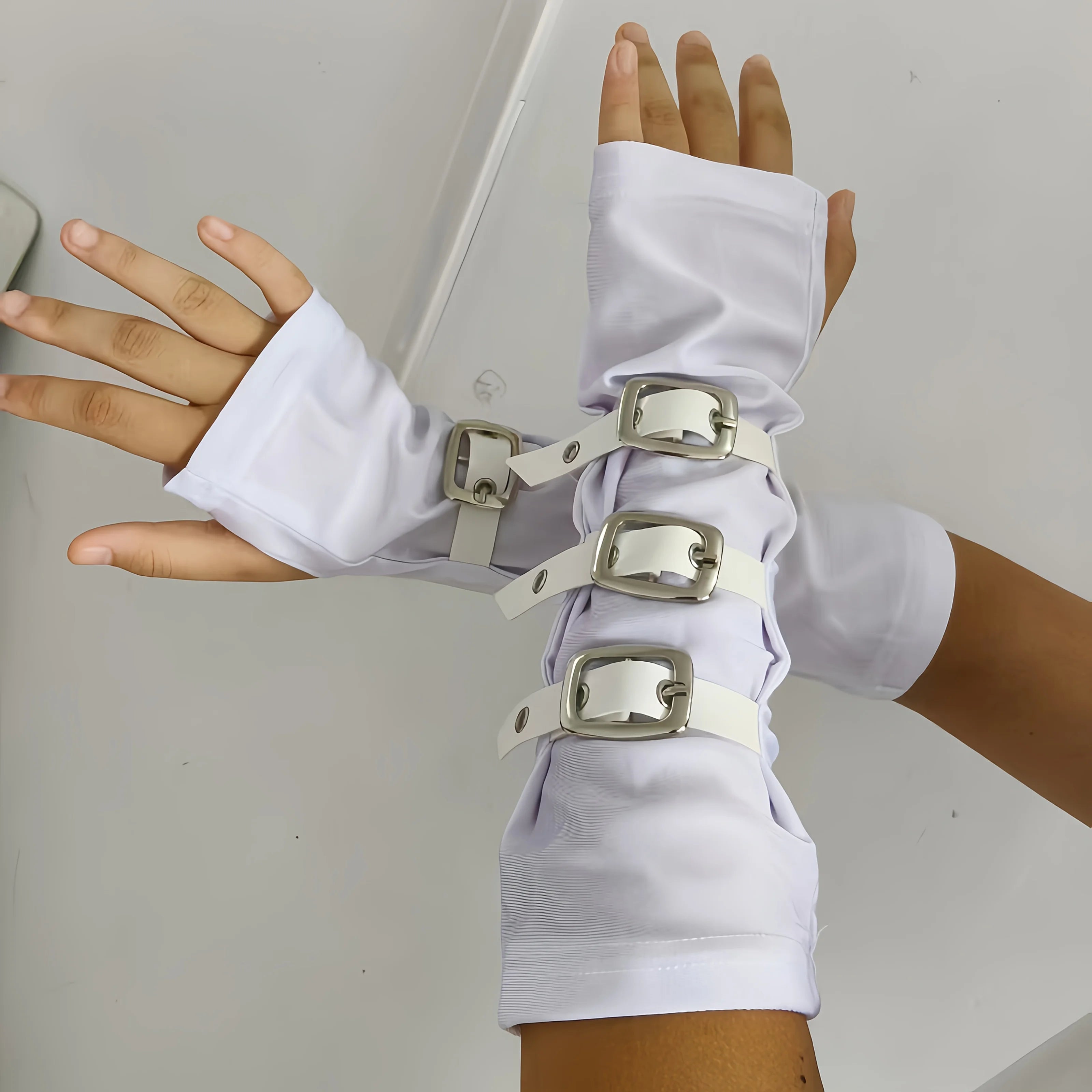 Metal Buckle Arm Sleeves