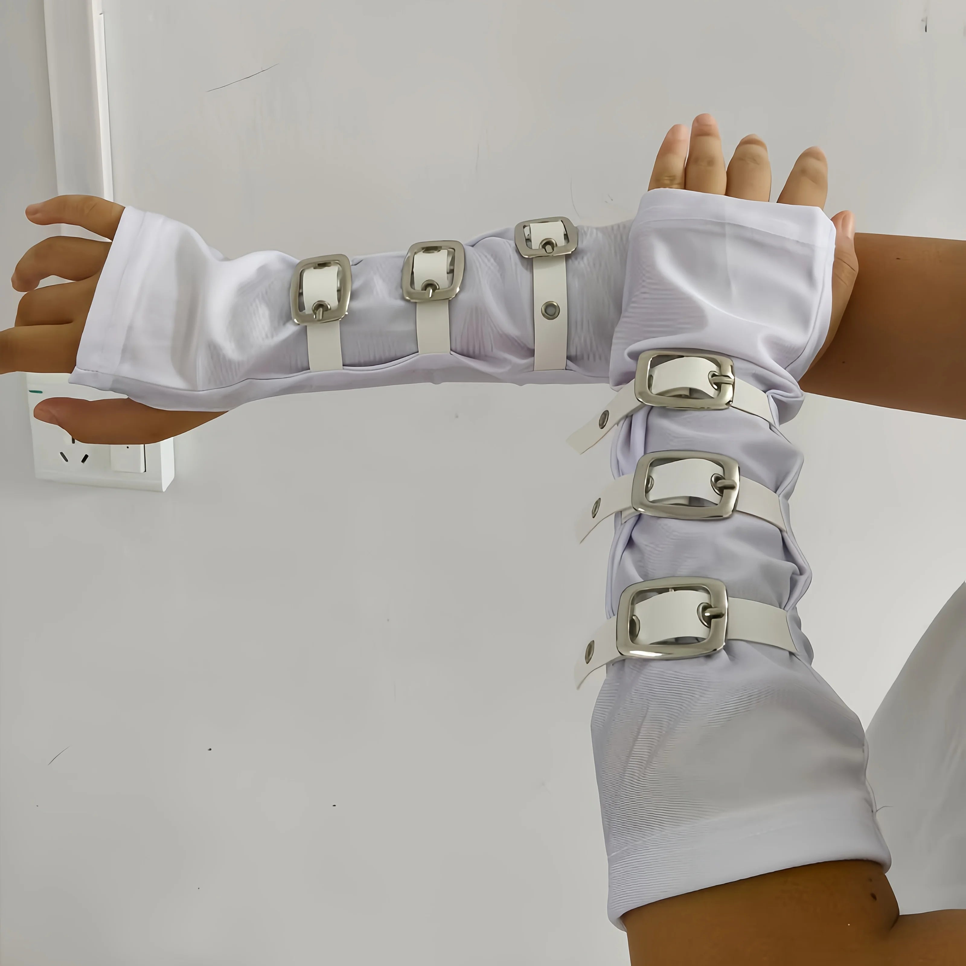 Metal Buckle Arm Sleeves