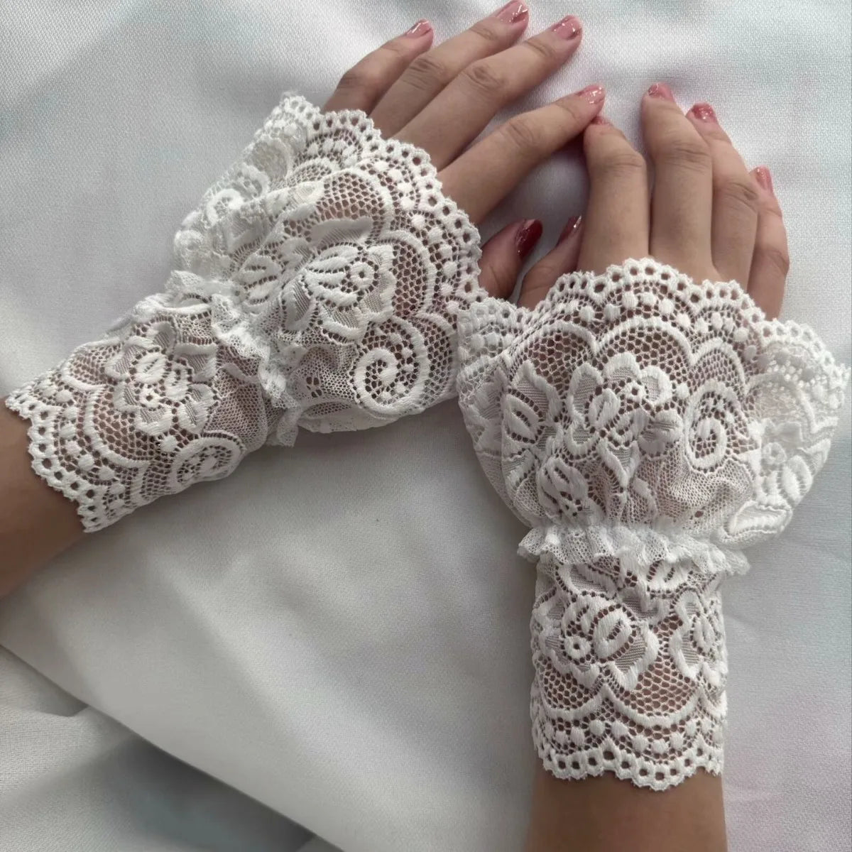 Lace Bow Fishnet Gloves - Gloves & Arm Warmers detail view 11 | Cute Splikes