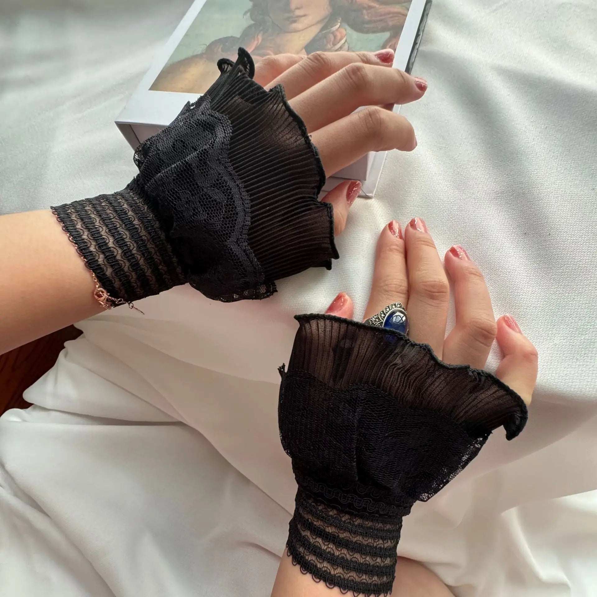 Lace Bow Fishnet Gloves - Gloves & Arm Warmers detail view 16 | Cute Splikes
